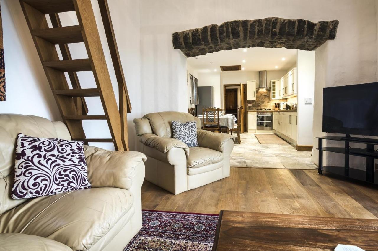 Orchard Cottage - Luxurious Barn Conversion - Beavers Hill Manorbier Bagian luar foto